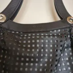 LACOSTE　レディースショルダーバッグ