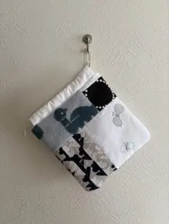 ミナペルホネン ハンドメイド 巾着袋 パッチワークのサムネイル