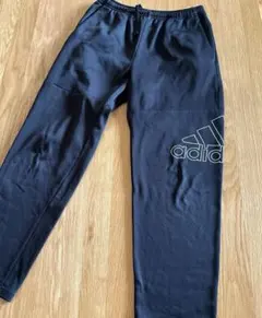 キッズ　ロングパンツ　裏起毛　暖パン　ジャージ　ロゴ　ブラック　黒　ウエストゴム