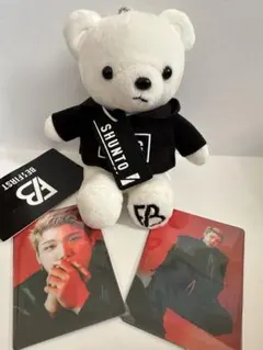 タグ付きBE:FIRSTシュントパーカー くまぬいぐるみファンミトレカ付