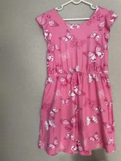 蝶のプリント 半袖ワンピース ピンク