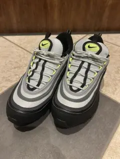 Item thumbnail for item 3aec428d-6927-47f4-90a4-97f364a137a7