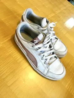 PUMA プーマ スニーカー ホワイト×ピンクゴールド 23.5cm