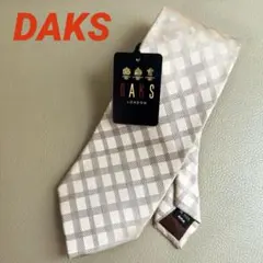 ＊未使用品＊DAKS LONDON ダックス ネクタイ チェック柄 クマ 刺繍のサムネイル