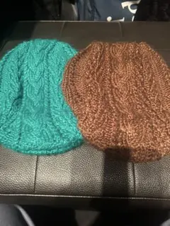 グリーンとブラウンのベレー帽セット