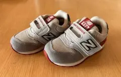 New Balance 996 キッズスニーカー グレー/レッド/グリーン