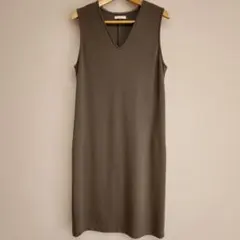 k* ブラウンVネック ノースリーブワンピース