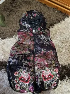 激レア スパンコール刺繍ダウンベスト S
