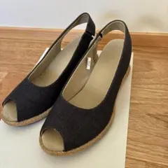 Item thumbnail for item dfe8f3b3-cb27-4c78-abec-5a6de35b4da5