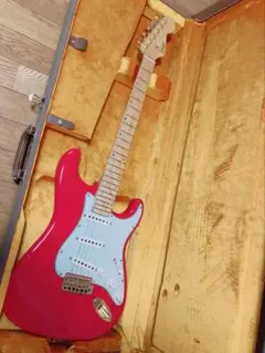 2010年製 月桃ギター Burgundymist チャーさんサイン入り - メルカリ