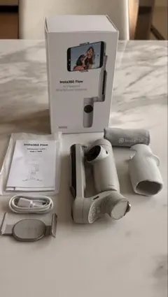Insta360 Flow Pro スマホ用(3脚、磁気マウント、ケース付き) - メルカリ