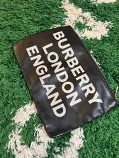 BURBERRY ブラック レザー クラッチバッグ