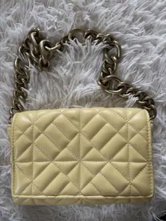 ZARAイエロー キルティング ショルダーバッグ