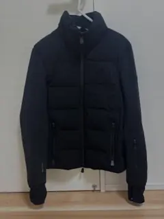 MONCLER ダウンジャケット ブラック　正規品タグ付きのサムネイル