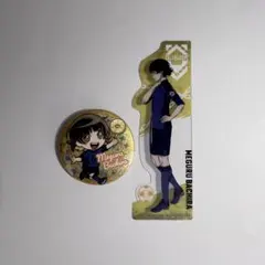 ブルーロック ブルロ TSUTAYA 黒シャツ 缶バッジ 蜂楽廻 - メルカリ