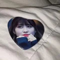 TWICE モモ 缶バッジ