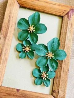 Item thumbnail for item 948a3024-2177-4cc6-98ba-60b13e2b84b8