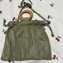 B.C STOCK オリーブグリーン プリーツバッグ 木製ハンドル