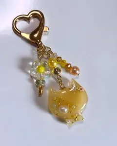 猫型レジンチャーム ハート型金具付き ハンドメイドアクセサリー