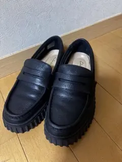 Clarks ブラック ローファーのサムネイル