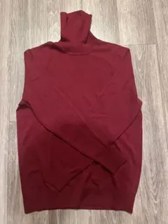 UNIQLO バーガンディ ニットセーター
