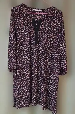 大きいサイズ3L. 花柄チュニック　落ち着いた色合い