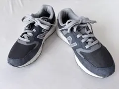 New Balance MW880 CB6のサムネイル