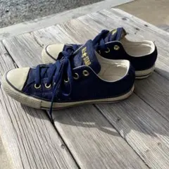 Converse Chuck Taylor All Star ネイビースニーカー