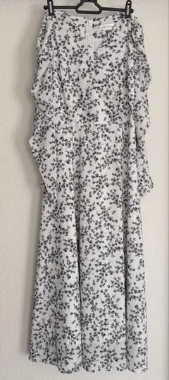 美品LAGUNAMOONラグナムーンマキシ丈フラワープリントカシュクールワンピ