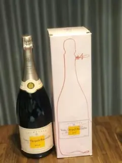 Veuve Clicquot Brut 750ml 2本セット 箱付 - メルカリ