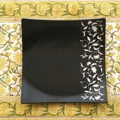 Item thumbnail for item 5560cbb2-a5be-4da2-a46d-db09c8d64956