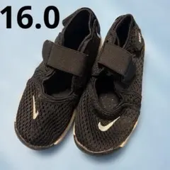 NIKE 16.0 ブラック　サンダルのサムネイル