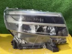 ダイハツ純正 ヘッドランプユニット ト−ル ル−ミ− 81170-B1220