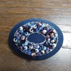 「ビーズ刺繍ブローチ」ハンドメイド