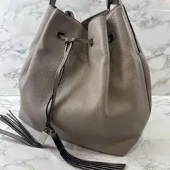 kate spadeケイトスペード 本革レザー ドローストリングショルダーバッグ