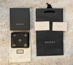 美品　GUCCI グッチ 二つ折り財布 ブラック スター ビーのサムネイル