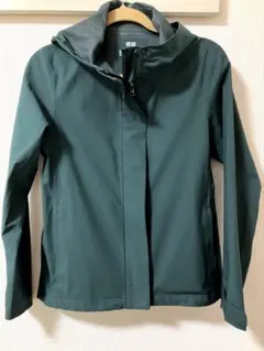 UNIQLO ブロックテックパーカー レディースMサイズ