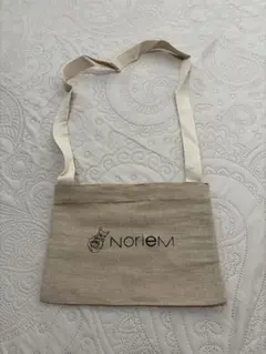 新品未使用Noriem サコッシュ ナチュラルカラーのサムネイル