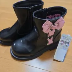 Item thumbnail for item 6ddc7a1c-0799-4008-a10b-c3864344e43c