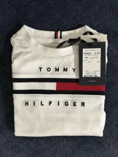 【新品・未使用品】TOMMY HILFIGER ロゴ入り長袖Tシャツ　ホワイト