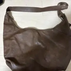 GU 新品ブラウン 合成皮革 ショルダーバッグ
