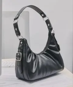 【新品】サイドデザインタックハーフムーンバッグ