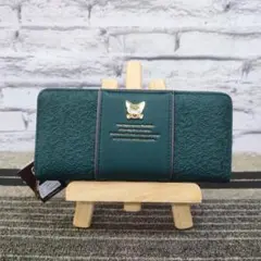 ★新品★ ベベダヤン ラウンドファスナー 長財布 エンボスラップ グリーン
