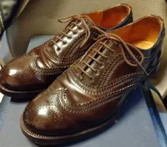 Ｙ:【美品】ユケテン ウイングチップ レザー シューズ＋ピアス Y様専用:【美品】ユケテン ウイングチップ レザー シューズ＋ピアス