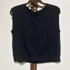 【コムサ】黒 ノースリーブ トップス