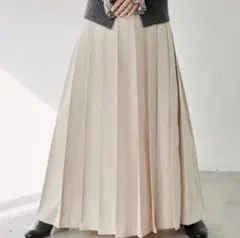 LibraCue フレアプリーツロングスカート アイボリー