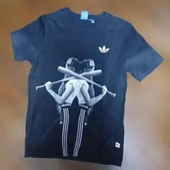 adidas グラフィックプリント Tシャツ ブラック