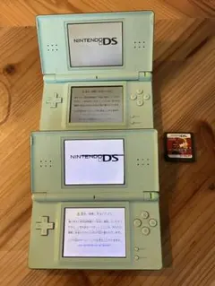 【片方ジャンク】DS Lite 本体2つセット　充電ケーブル&ソフト付