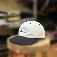 QUIKSILVER クイックシルバー　ベースボールキャップのサムネイル