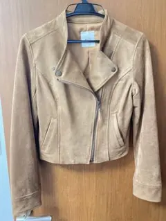 Item thumbnail for item f07907b5-ad65-4993-80d7-6ecc8b912f01